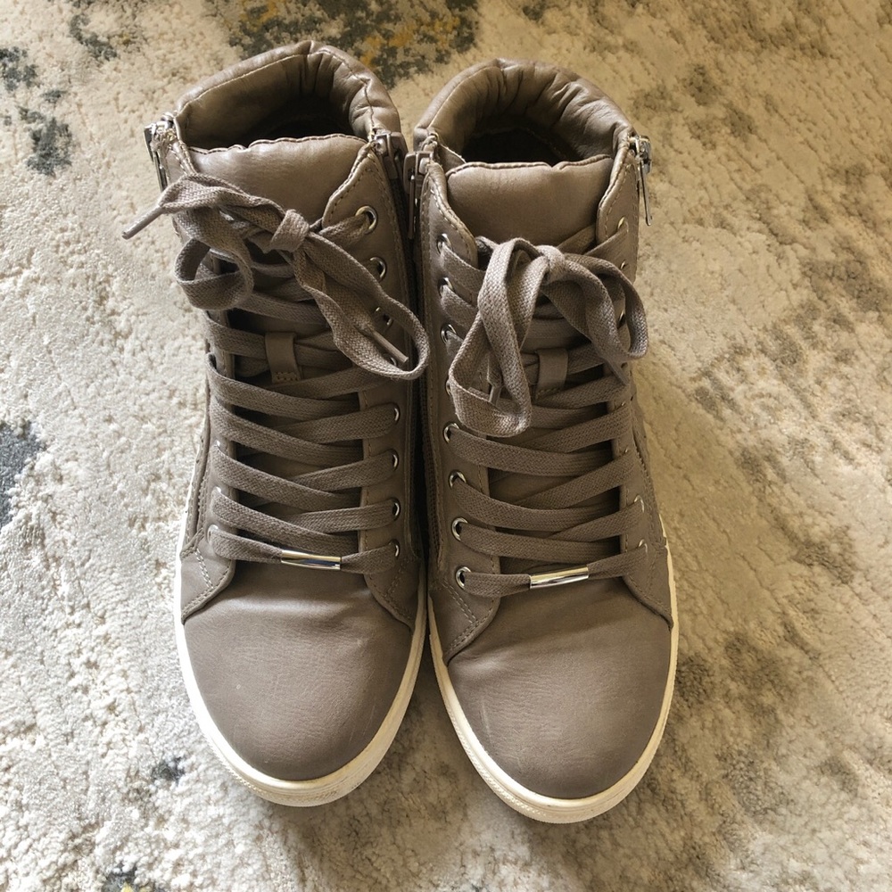 Steve Madden high top sneakers